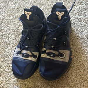 Kobe AD Exodus Lakers Mambacita Drk Navy size 8 mens